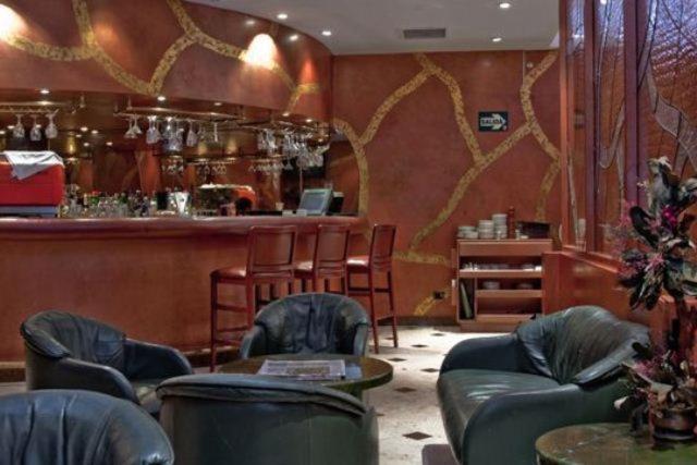 Hotel Maria Angola Лима Экстерьер фото