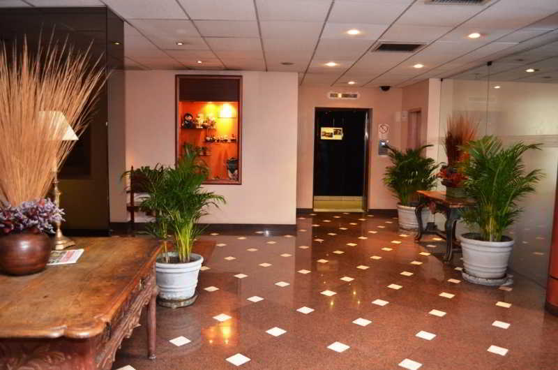 Hotel Maria Angola Лима Экстерьер фото