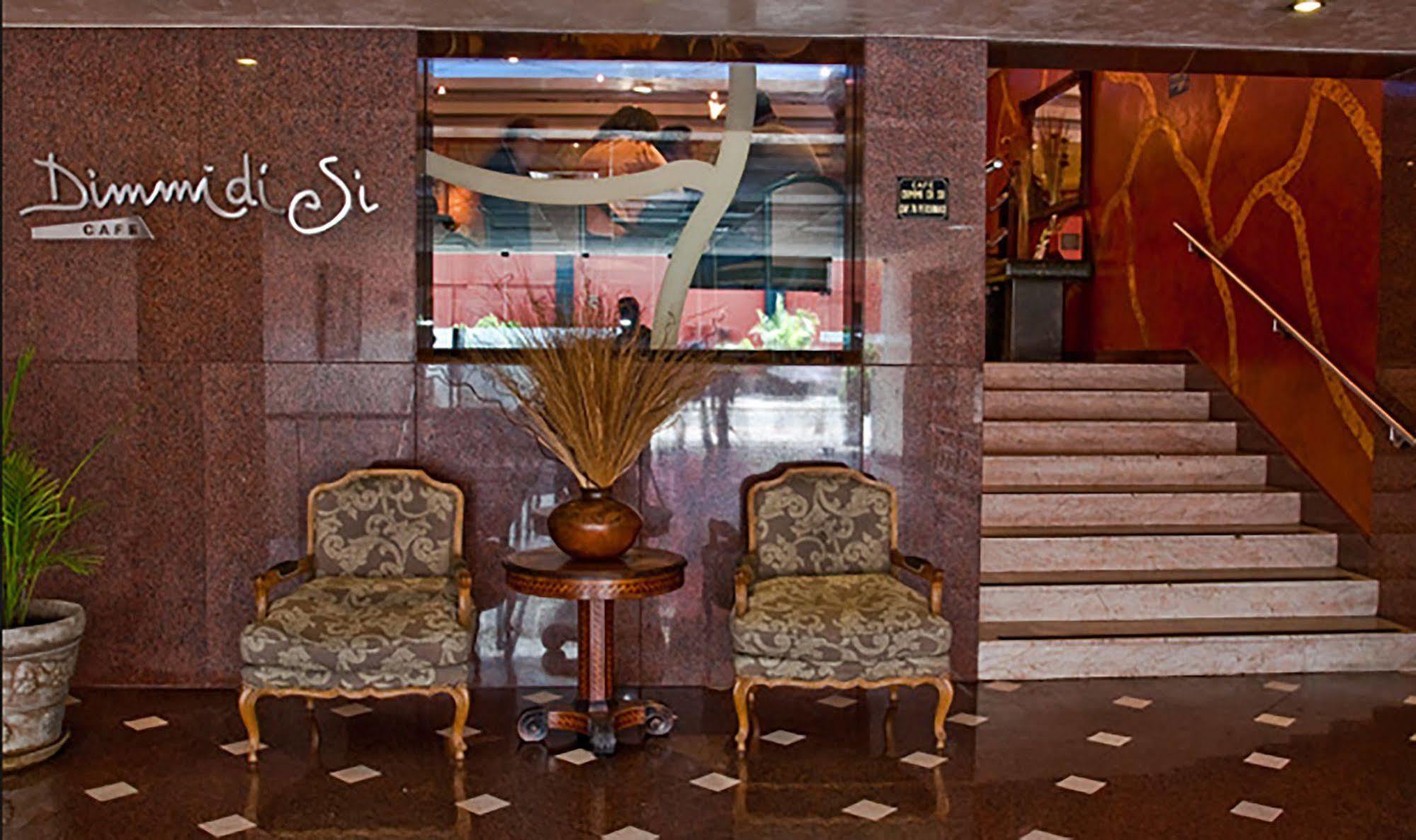 Hotel Maria Angola Лима Экстерьер фото