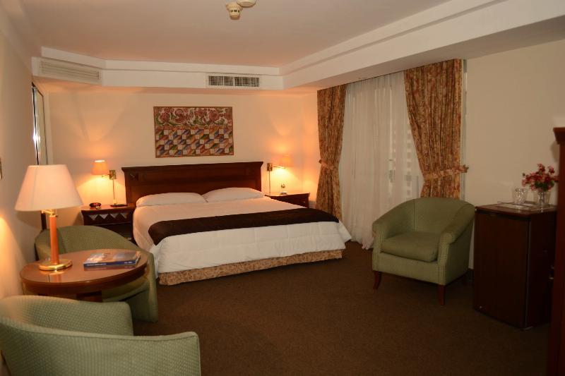 Hotel Maria Angola Лима Экстерьер фото